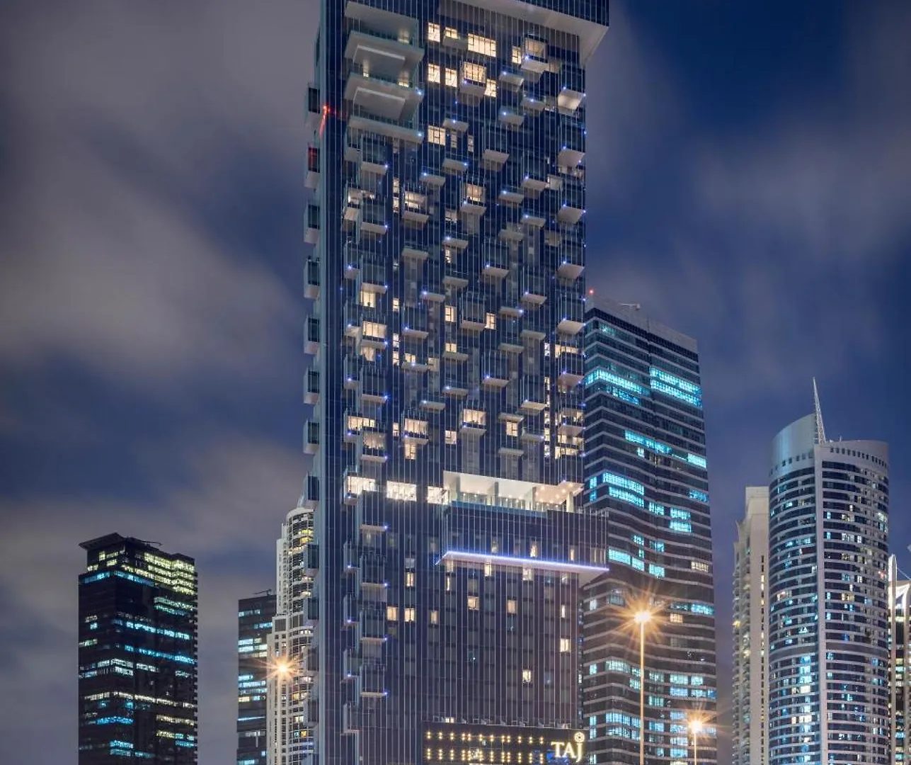 Taj Jumeirah Lakes Towers Ντουμπάι 5*,