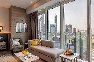 Taj Jumeirah Lakes Towers Dubaj 5*,