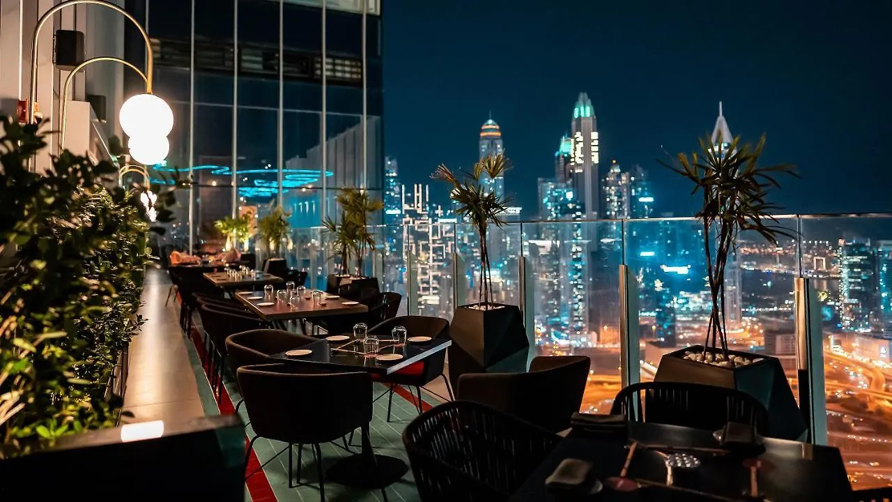 ***** Hotel Taj Jumeirah Lakes Towers Dubai United Arab Emirates